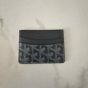 Gray card holder
